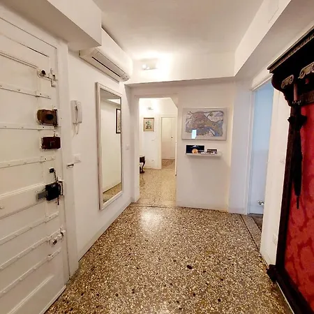 Ca Lina فيلة البندقية